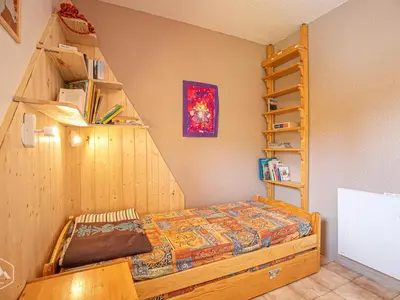Un ou plusieurs lits dans un hébergement de l'établissement Appartement 2 pièces avec parking et animaux admis à Aussois - FR-1-840-39