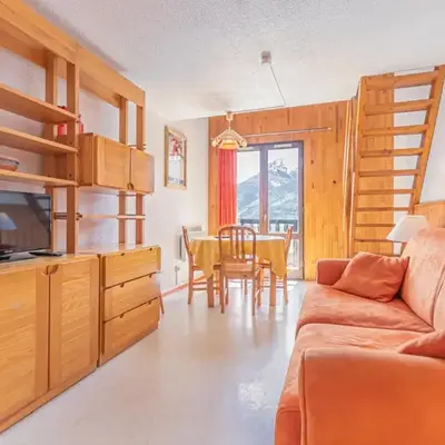Appartement vintage-chic près des pistes avec parking et vue - FR-1-840-31