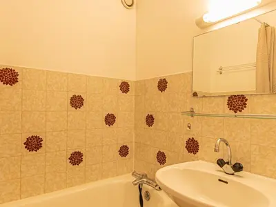 Salle de bains dans l'établissement Studio cosy près des pistes, 2 personnes - FR-1-840-34