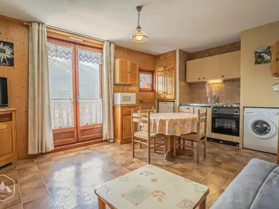 Cuisine ou kitchenette dans l'établissement Studio cabine à Aussois, 4 pers., avec parking - FR-1-840-32