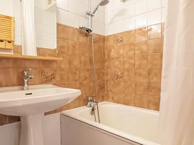 Salle de bains dans l'établissement Studio cabine à Aussois, 4 pers., avec parking - FR-1-840-32