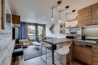 Cuisine ou kitchenette dans l'établissement Val219 Cozy Ski-In Ski-Out with Mountain Views