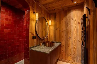 Salle de bains dans l'établissement NEW Luxury Chalet Sapins - PRIVATE POOL- Mountains VIEW - Family & Comfort - SPECIAL LAUNCH OFFER