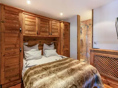 Un ou plusieurs lits dans un hébergement de l'établissement Appartement haut de gamme, au pied des pistes, avec WIFI - FR-1-694-432