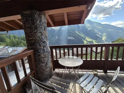 Vue générale sur la montagne ou vue sur la montagne depuis l'appartement