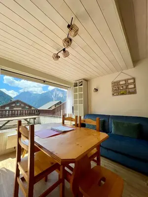 Vue générale sur la montagne ou vue sur la montagne depuis l'appartement