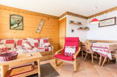 Coin salon dans l'établissement Résidence Alpages Du Chantel - Appartement 3 pièces 6 personnes MAE-5594