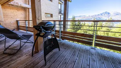 Vue générale sur la montagne ou vue sur la montagne depuis l'appartement