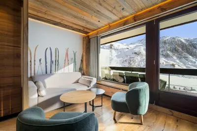 Vue générale sur la montagne ou vue sur la montagne depuis l'appartement