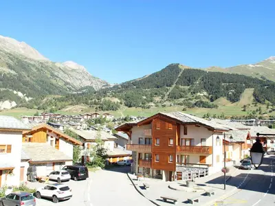 Vue générale sur la montagne ou vue sur la montagne depuis l'appartement