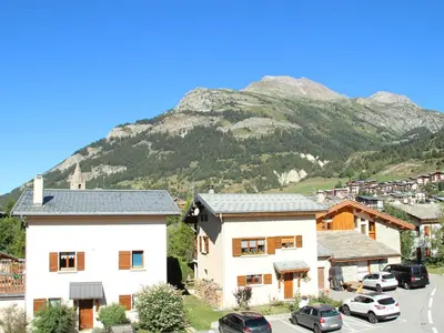 Vue générale sur la montagne ou vue sur la montagne depuis l'appartement