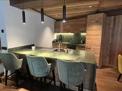 Plan de l'établissement Nouveau appartement 3 chambres, parking et WIFI à Val-d'Isère - FR-1-519-41