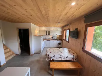 Cuisine ou kitchenette dans l'établissement Appartement en Peisey-Nancroix proche de ski resort