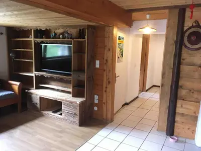 Télévision ou salle de divertissement dans l'établissement Appartement en Peisey-Nancroix proche de ski resort