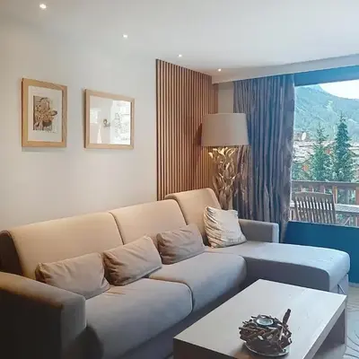 Studio rénové centre-ville Val-d'Isère avec balcon - FR-1-518-167