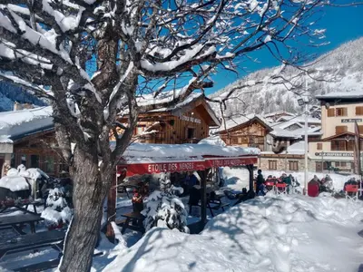 L'établissement Studio montagne en hiver