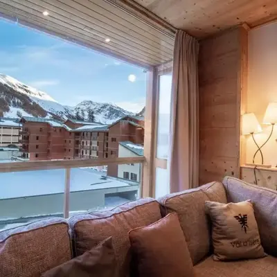 Superb bright and spacious apartment in the heart of Val d'Isère