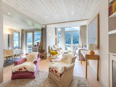 Coin salon dans l'établissement Duplex de luxe 5 pièces pour 8 personnes à Val-d'Isère, WiFi inclus - FR-1-694-439