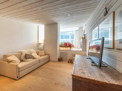 Coin salon dans l'établissement Duplex de luxe 5 pièces pour 8 personnes à Val-d'Isère, WiFi inclus - FR-1-694-439