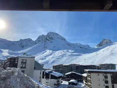 Vue générale sur la montagne ou vue sur la montagne depuis l'appartement