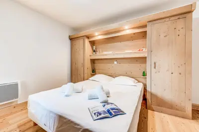 Un ou plusieurs lits dans un hébergement de l'établissement Résidence Les Balcons EtoilÉs - Appartement de standing aux pieds des pistes MAE-9993