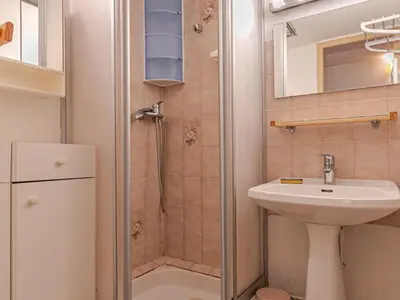 Plan de l'établissement Appartement avec balcon et WIFI, près des pistes - FR-1-840-50
