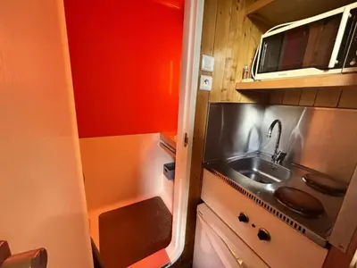 Cuisine ou kitchenette dans l'établissement Résidence Nova 3 - Studette 2 personnes proche des pistes MAE-2153