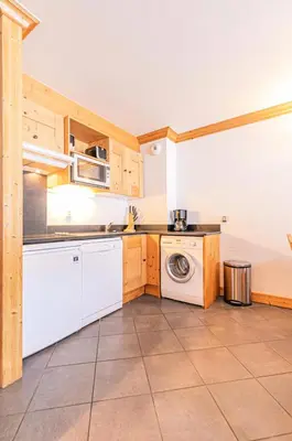 Cuisine ou kitchenette dans l'établissement Résidence Le Criterium - Résidence Le Critérium 3Chalet D Appartement 17 MAE-1943