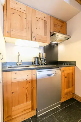 Cuisine ou kitchenette dans l'établissement Résidence Le Criterium - Résidence Le Critérium 3Chalet E Appartement 7 MAE-1963