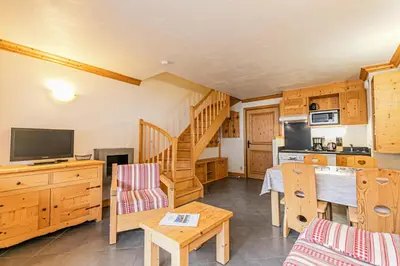 Cuisine ou kitchenette dans l'établissement Résidence Le Criterium - Résidence Le Critérium 3 Chalet A Appartement 5 MAE-2063