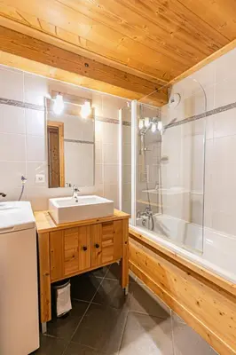 Salle de bains dans l'établissement Résidence Le Criterium - Résidence Le Critérium 3 Chalet A Appartement 5 MAE-2063