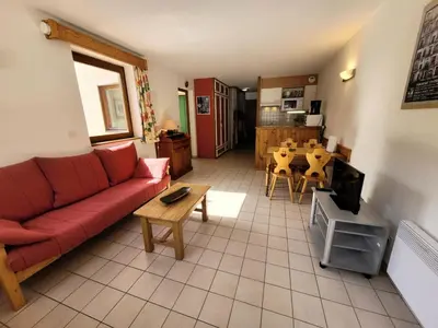 Cuisine ou kitchenette dans l'établissement Résidence Le Soliet 2 - Appartement 4 personnes lumineux et agréable MAE-2123