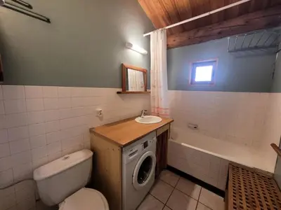 Salle de bains dans l'établissement Résidence Tralenta DispersÉ - Studio mezzanine - 4 personnes MAE-2143