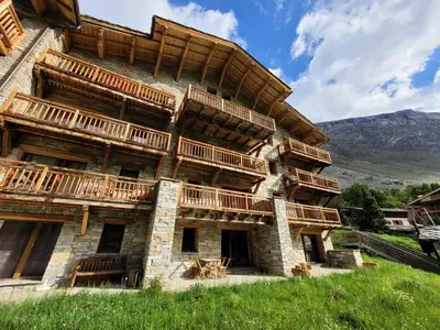 Vue générale sur la montagne ou vue sur la montagne depuis l'appartement