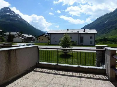 Vue générale sur la montagne ou vue sur la montagne depuis l'appartement