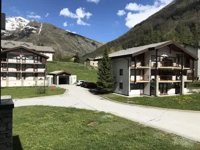 Vue générale sur la montagne ou vue sur la montagne depuis l'appartement