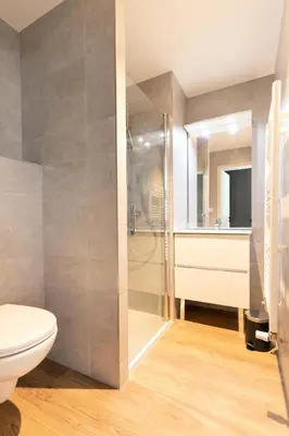 Salle de bains dans l'établissement Résidence Cokott - 4 Pièces pour 8 Personnes MAE-2403