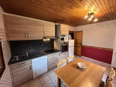 Cuisine ou kitchenette dans l'établissement Résidence Andagne - Appartement spacieux bien situé MAE-2423
