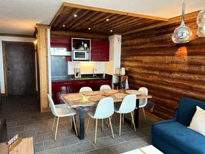 Cuisine ou kitchenette dans l'établissement Résidence La Bergerie - Appartement 2 pièces chaleureux et bien équipé MAE-2433