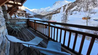 Vue générale sur la montagne ou vue sur la montagne depuis l'appartement