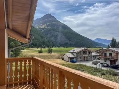 Vue générale sur la montagne ou vue sur la montagne depuis l'appartement