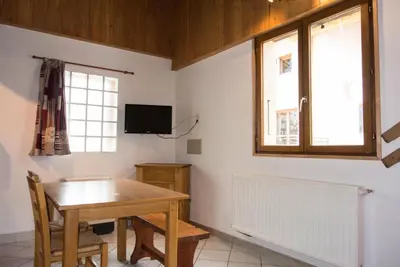 Télévision ou salle de divertissement dans l'établissement Résidence La Buffaz - Studio pour 4 Personnes MAE-2553