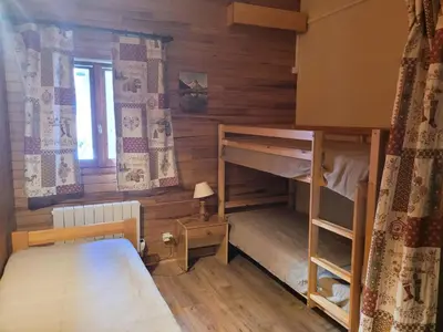 Un ou plusieurs lits dans un hébergement de l'établissement Résidence Trolle-soldanelle - 2 Pièces pour 5 Personnes MAE-2493