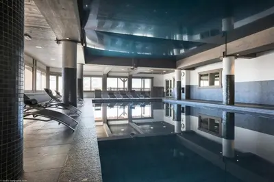 Piscine de l'établissement Résidence Saint Bernard G - ST BERNARD B18 MAE-3203 ou située à proximité