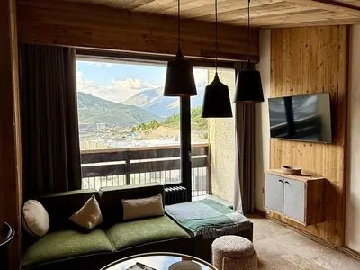 Vue générale sur la montagne ou vue sur la montagne depuis l'appartement