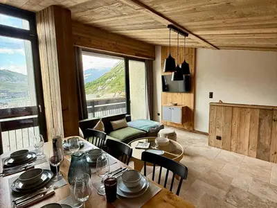 Vue générale sur la montagne ou vue sur la montagne depuis l'appartement