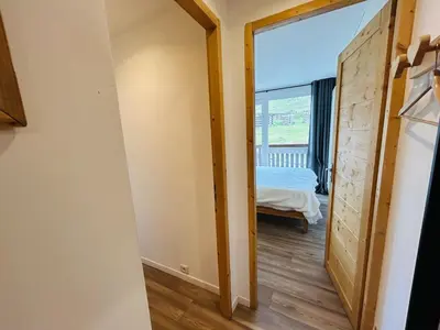 Un ou plusieurs lits dans un hébergement de l'établissement Appartement spacieux 3 chambres avec grande terrasse et WIFI à Tignes - FR-1-502-604