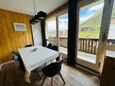Vue générale sur la montagne ou vue sur la montagne depuis l'appartement
