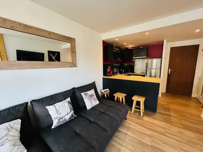Cuisine ou kitchenette dans l'établissement Appartement spacieux 3 chambres avec grande terrasse et WIFI à Tignes - FR-1-502-604