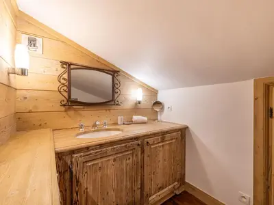 Plan de l'établissement Duplex élégant, 8 pers., cheminée, Val-d'Isère, parking, WiFi - FR-1-694-440